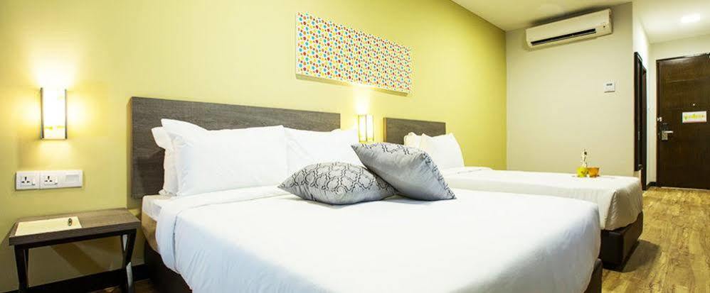 Humaira Hotel Tanah Merah  Buitenkant foto