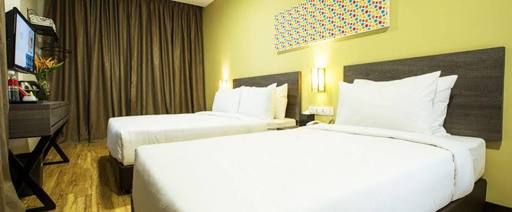 Humaira Hotel Tanah Merah  Buitenkant foto